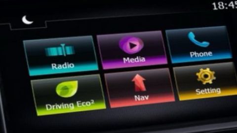 car-renault-media-nav-evo.jpg